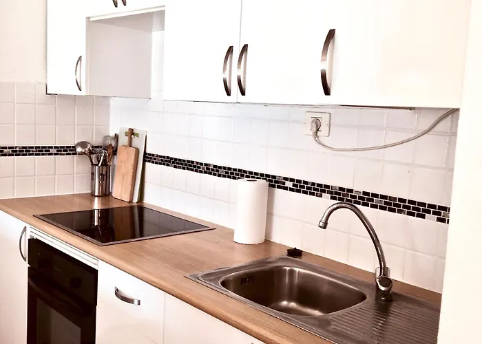 Garden City Costa Adeje 1 Bedroom Apartment Large Balcony Close To Beach Apartman Playa de las Américas