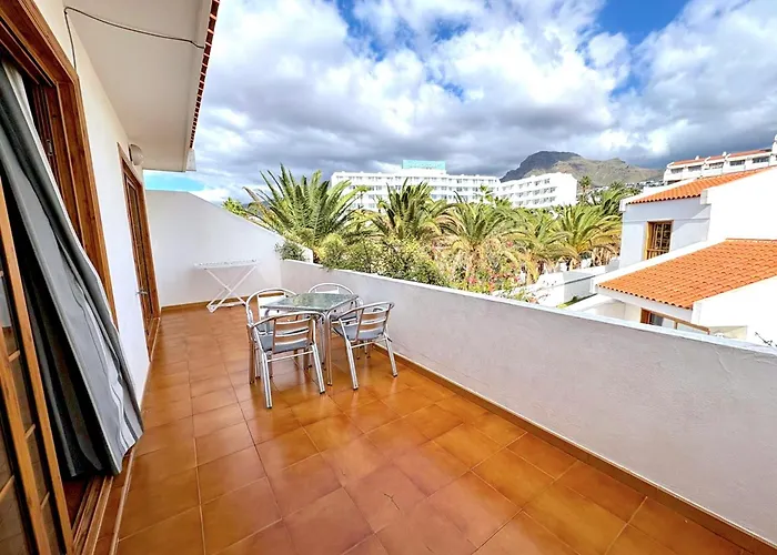 Апартаменты Garden City Costa Adeje 1 Bedroom Apartment Large Balcony Close To Beach Плая-де-лас-Америкас