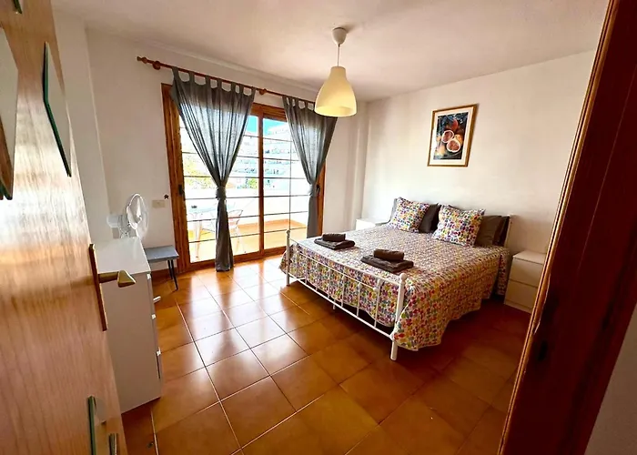 Garden City Costa Adeje 1 Bedroom Apartment Large Balcony Close To Beach *
