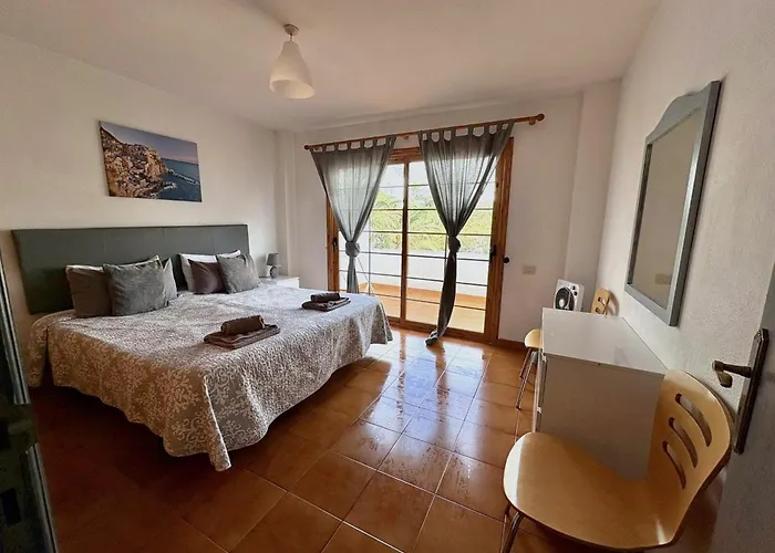 Garden City Costa Adeje 1 Bedroom Apartment Large Balcony Close To Beach